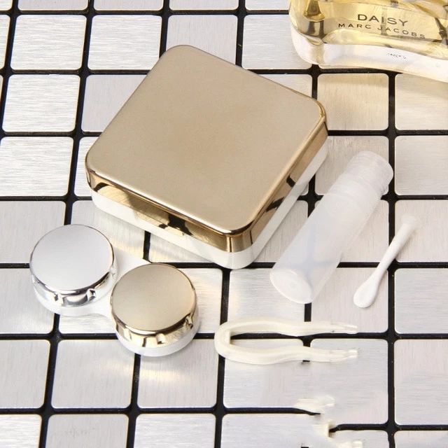 Eyekan style travelling kit