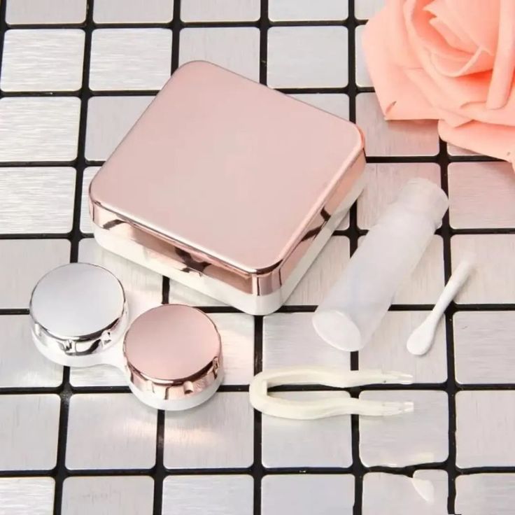 Eyekan style travelling kit
